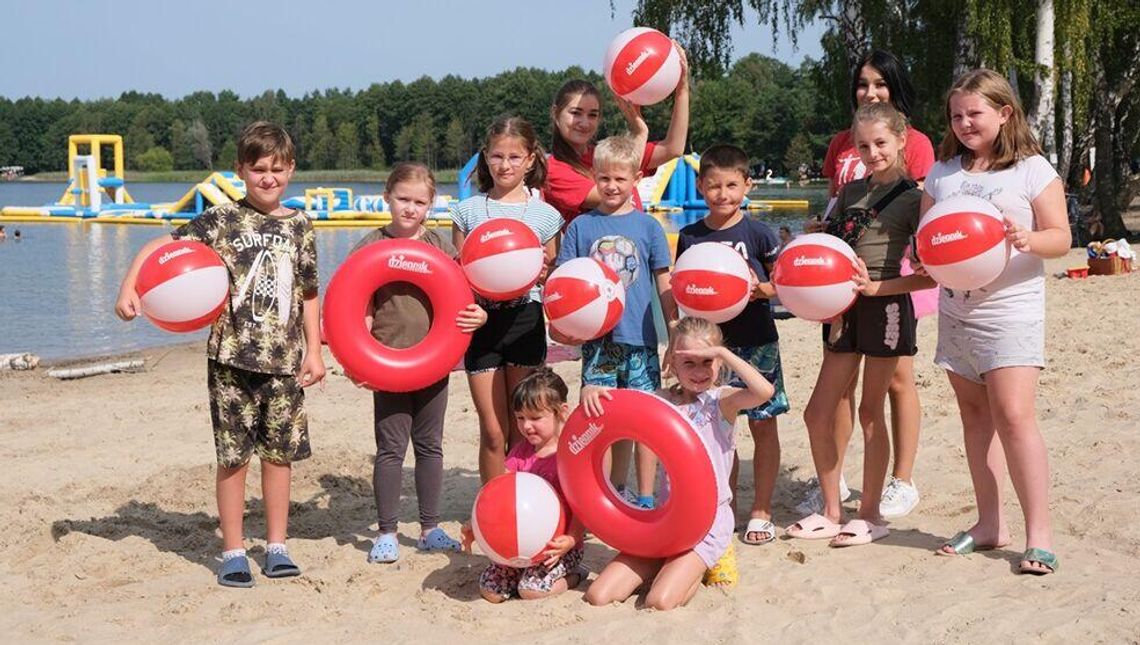 Jesteśmy dzisiaj nad jeziorem Zagłębocze. Zapraszamy do wspólnej zabawy! Jesteśmy dzisiaj nad jeziorem Zagłębocze. Zapraszamy do wspólnej zabawy!