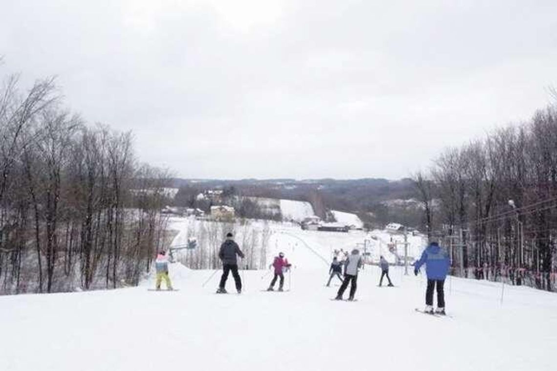 Jeszcze można szusować, ale co dalej? Właściciele stoków nerwowo śledzą pogodę