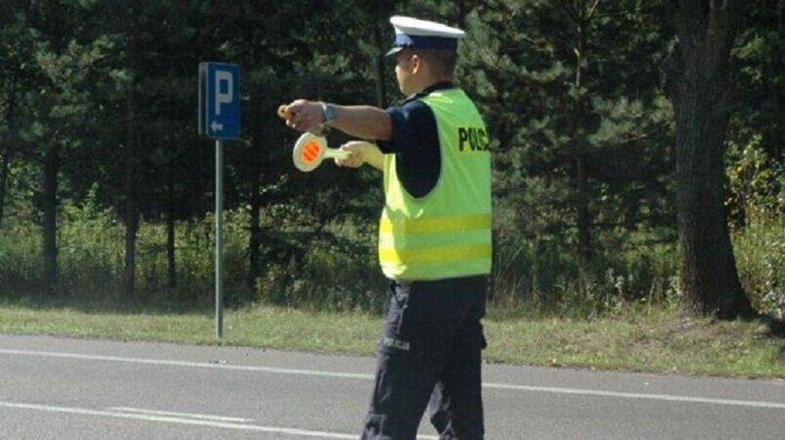 Jeżdżą po wsiach jak na autostradzie. Rekordzistka w porsche dostała mandat 5 tys. zł