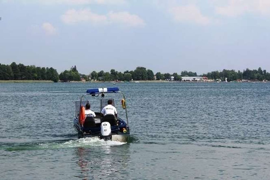 Jezioro Białe: Chciał się wykąpać w nocy. Omal nie utonął