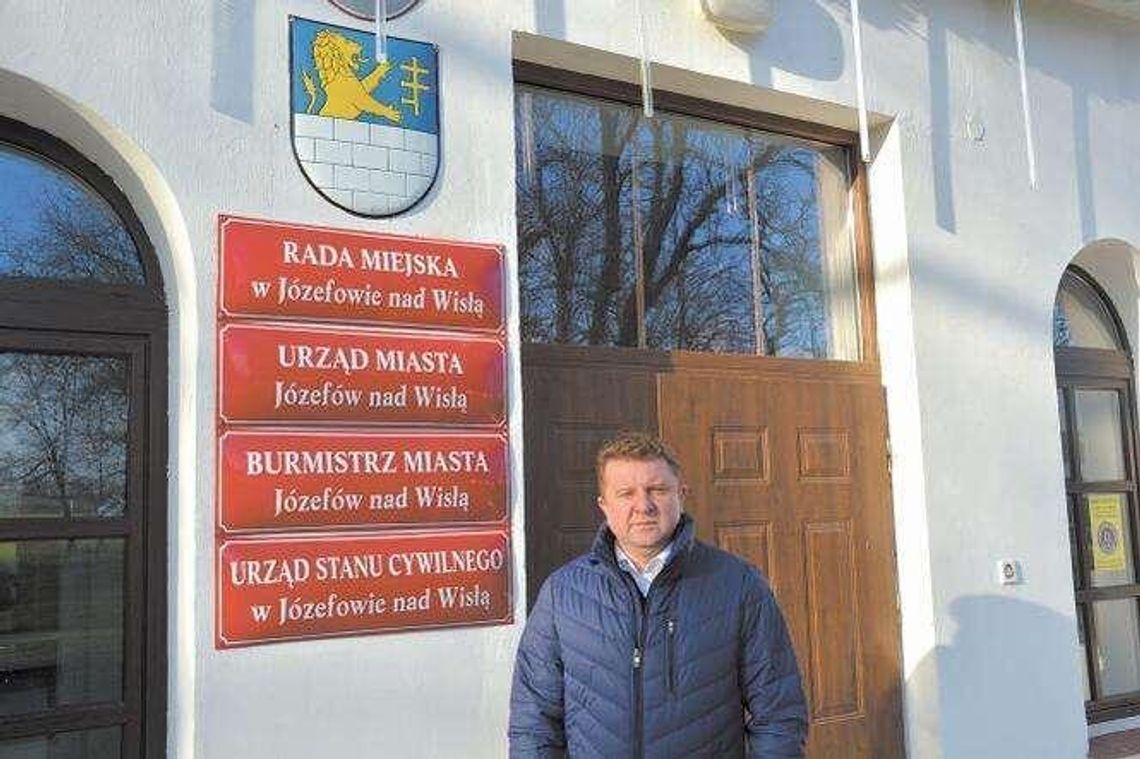 Józefów nad Wisłą: Szyldy wymienione, podatki bez zmian