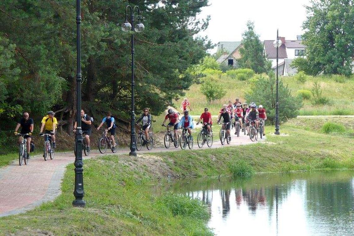 Józefów: Nowe ścieżki dla rowerzystów Józefów: Nowe ścieżki dla rowerzystów