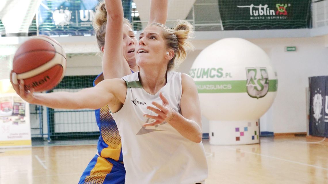 Julia Adamowicz (Pszczółka AZS UMCS): Musimy ćwiczyć rotację w obronie Julia Adamowicz (Pszczółka AZS UMCS): Musimy ćwiczyć rotację w obronie