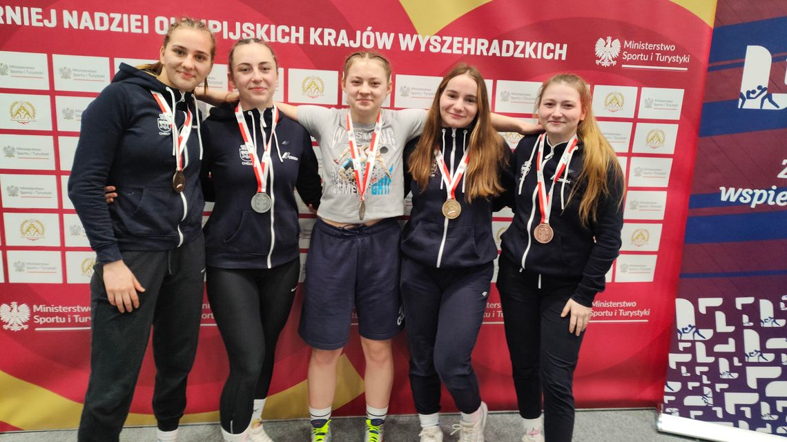 Juniorki Cementu Gryfa Chełm na medal