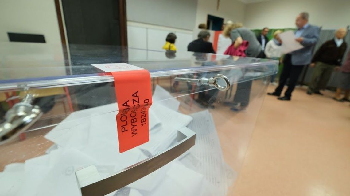 Już 12 osób chce pracować w obwodowych komisjach wyborczych w Lublinie. Potrzeba 1800 Już 12 osób chce pracować w obwodowych komisjach wyborczych w Lublinie. Potrzeba 1800