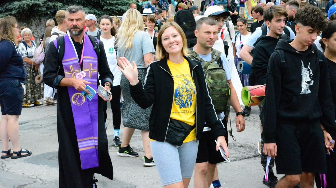 Już bliżej niż dalej. W drodze na Jasną Górę przekroczyli półmetek
