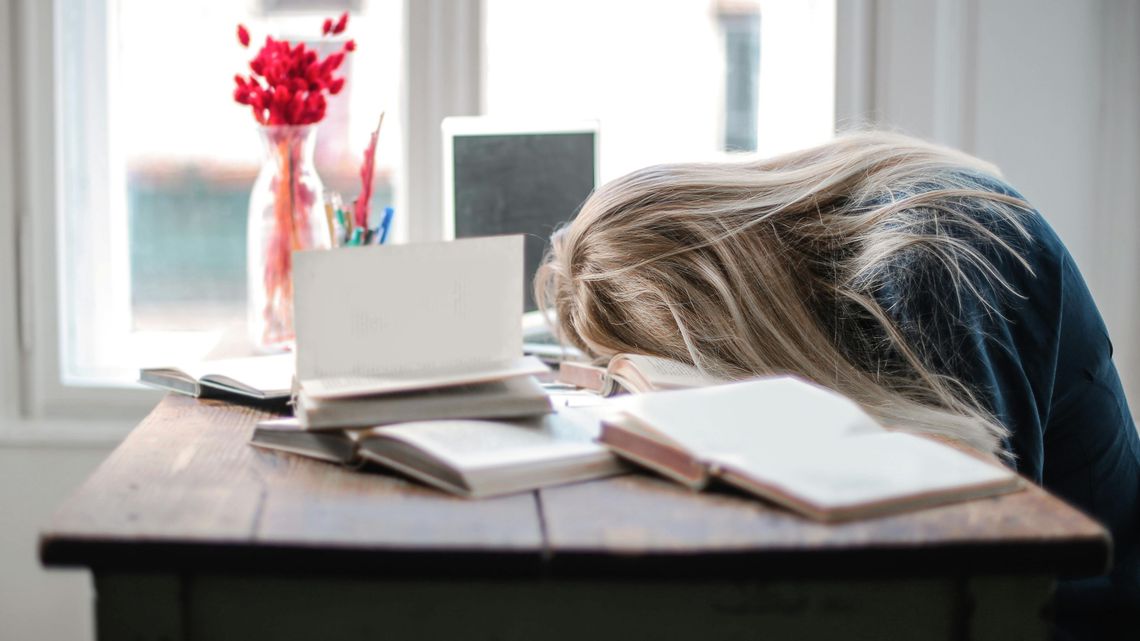 Już niedługo uczniowie wrócą do szkół. A obowiązkowe prace domowe też?