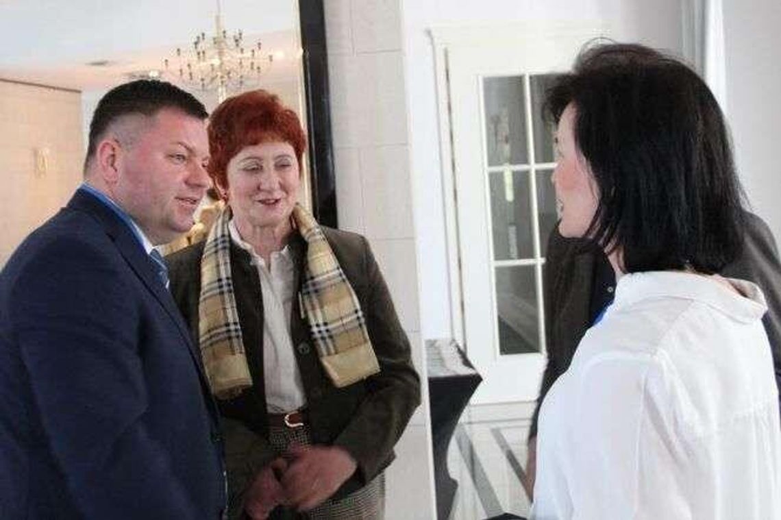 Już wiadomo ile zarabia prezes stadniny koni w Janowie Podlaskim Już wiadomo ile zarabia prezes stadniny koni w Janowie Podlaskim