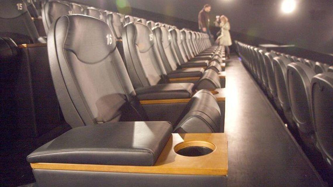 Już wiemy, kiedy otwarte będą kina, teatry, filharmonie, opery i parki rozrywki