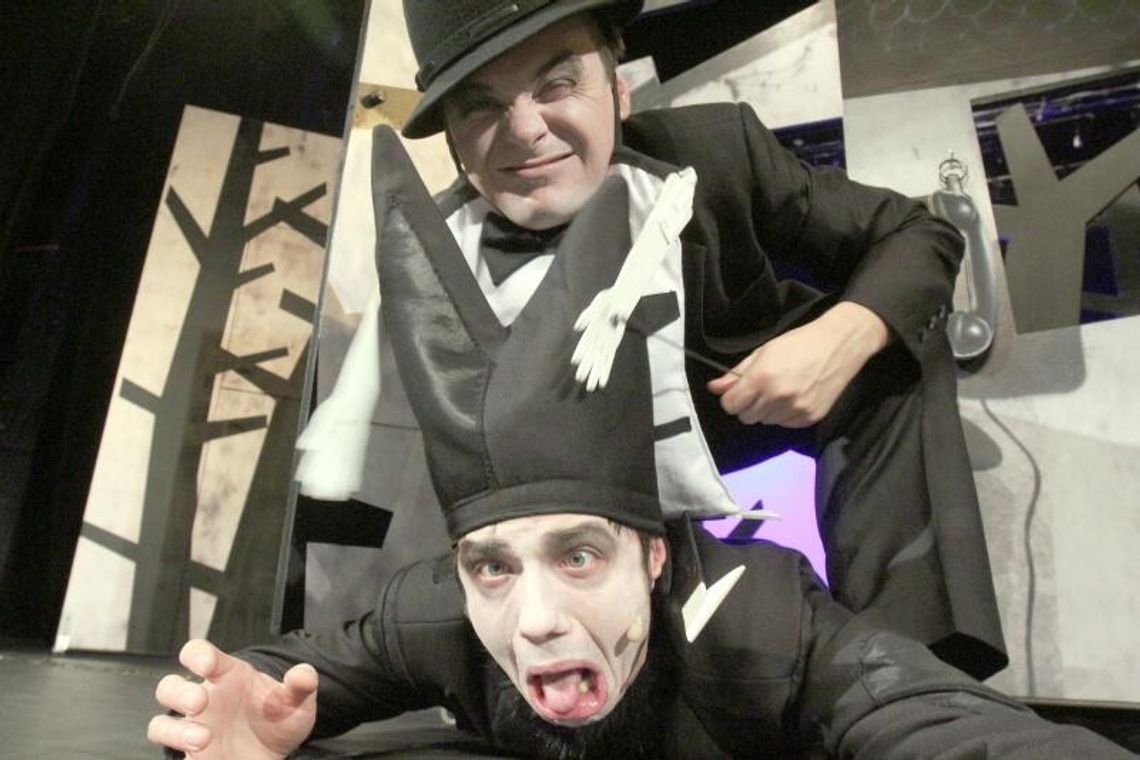 Kabaretowa wersja \"Czerwonego Kapturka\" w Teatrze Andersena