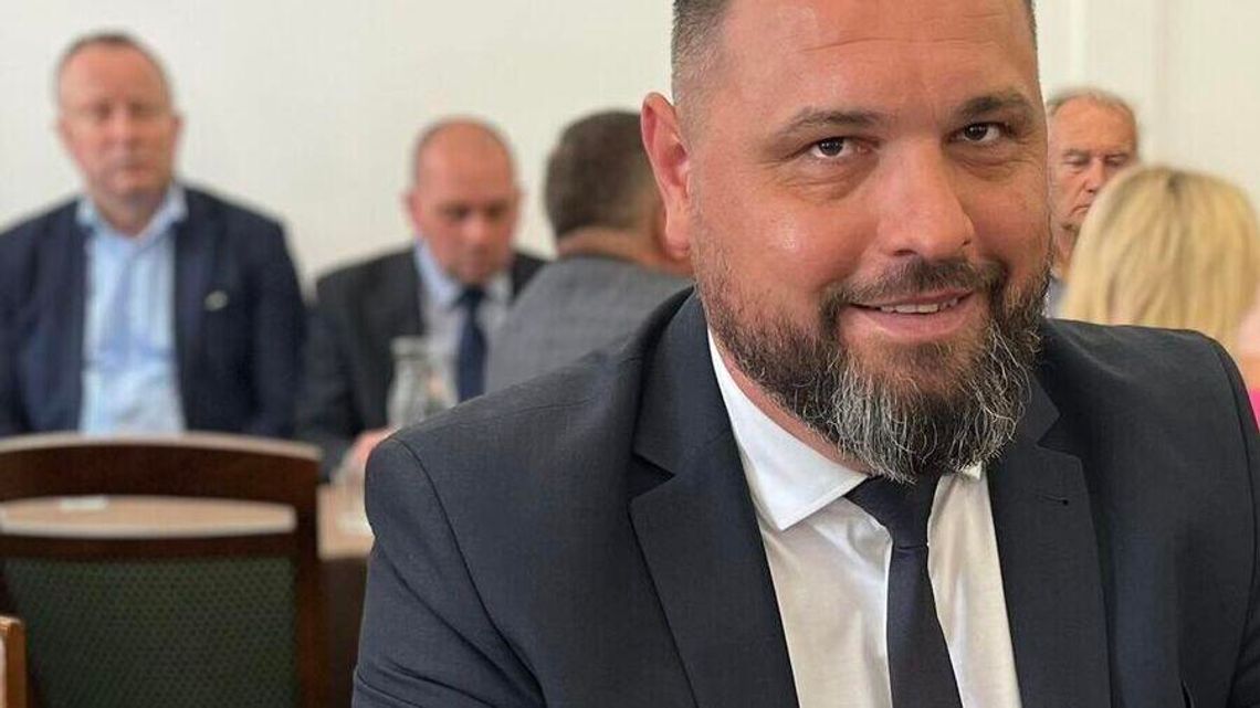 Kadrowe roszady w PKP LHS. Jest nowy członek zarządu. To radny KO Kadrowe roszady w PKP LHS. Jest nowy członek zarządu. To radny KO