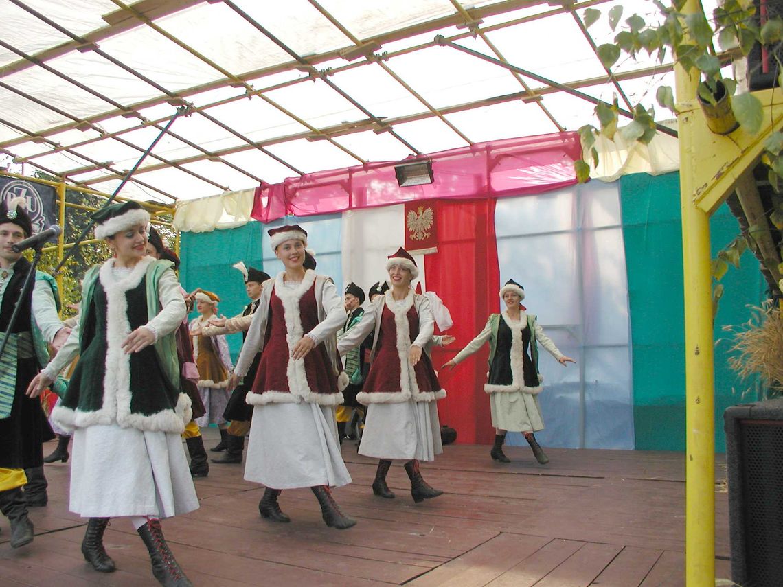 \"Kalinka” oczarowuje i zachwyca, ale potrzebne są jej instrumenty i stroje \"Kalinka” oczarowuje i zachwyca, ale potrzebne są jej instrumenty i stroje