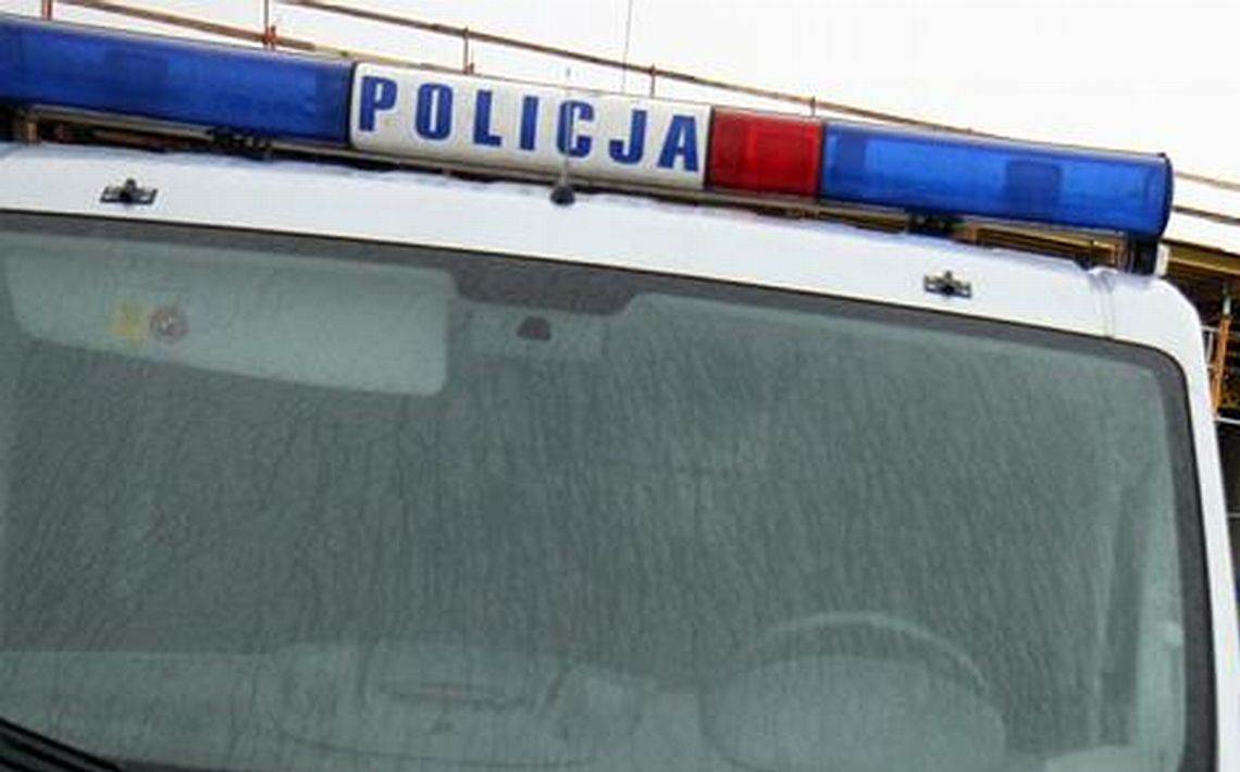 Kalinowice: Opel potrącił pieszą. Kobieta nie żyje