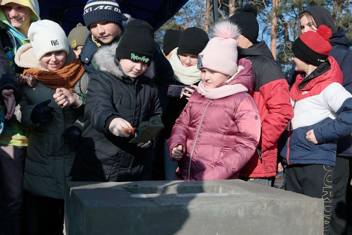 Kamień już jest. Będzie sala gimnastyczna Kamień już jest. Będzie sala gimnastyczna