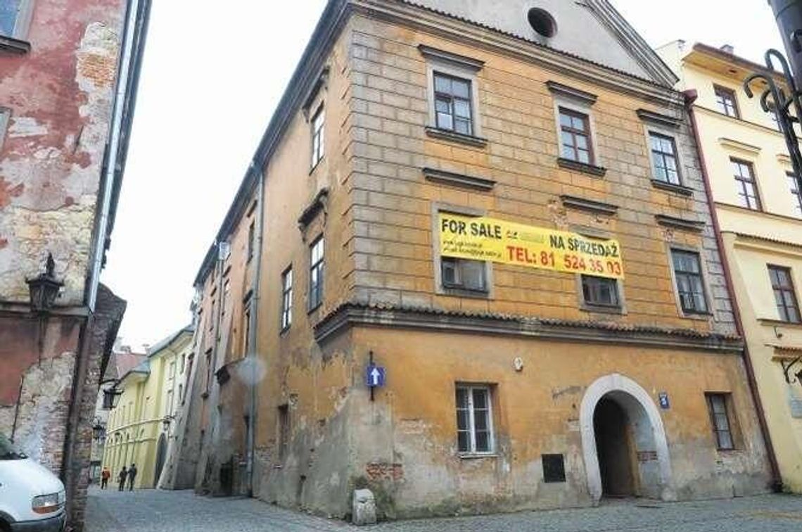 Kamienica przy ul. Złotej 5 znowu do wzięcia Kamienica przy ul. Złotej 5 znowu do wzięcia