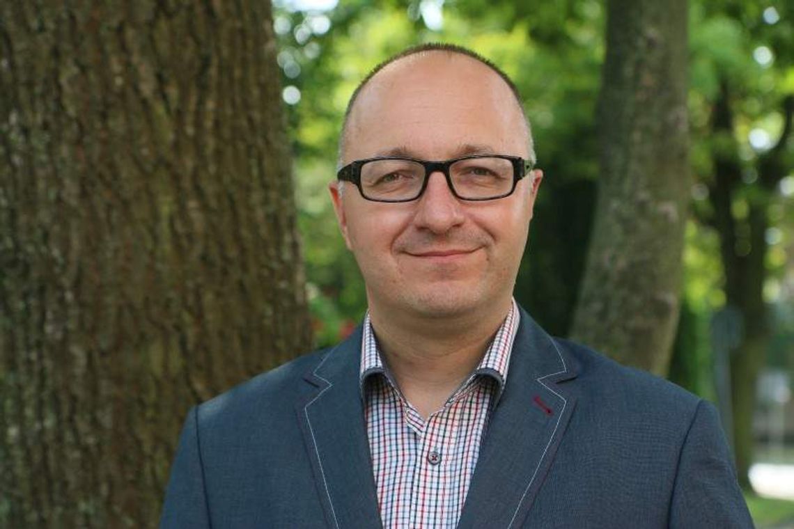 Kandydaci skaczą sobie do gardeł. Rabat za niegłosowanie na Czerwa