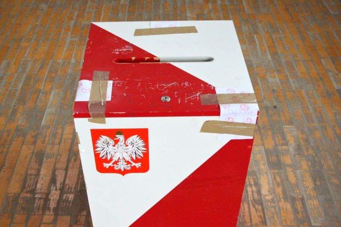 Kandydat na prezydenta chciał kulturalnej kampanii. Co na to pozostali?