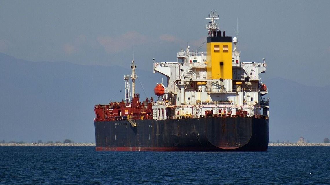 Kapitan statku i piraci. Kobieta wzięła 2 kredyty i straciła 41 tysięcy złotych