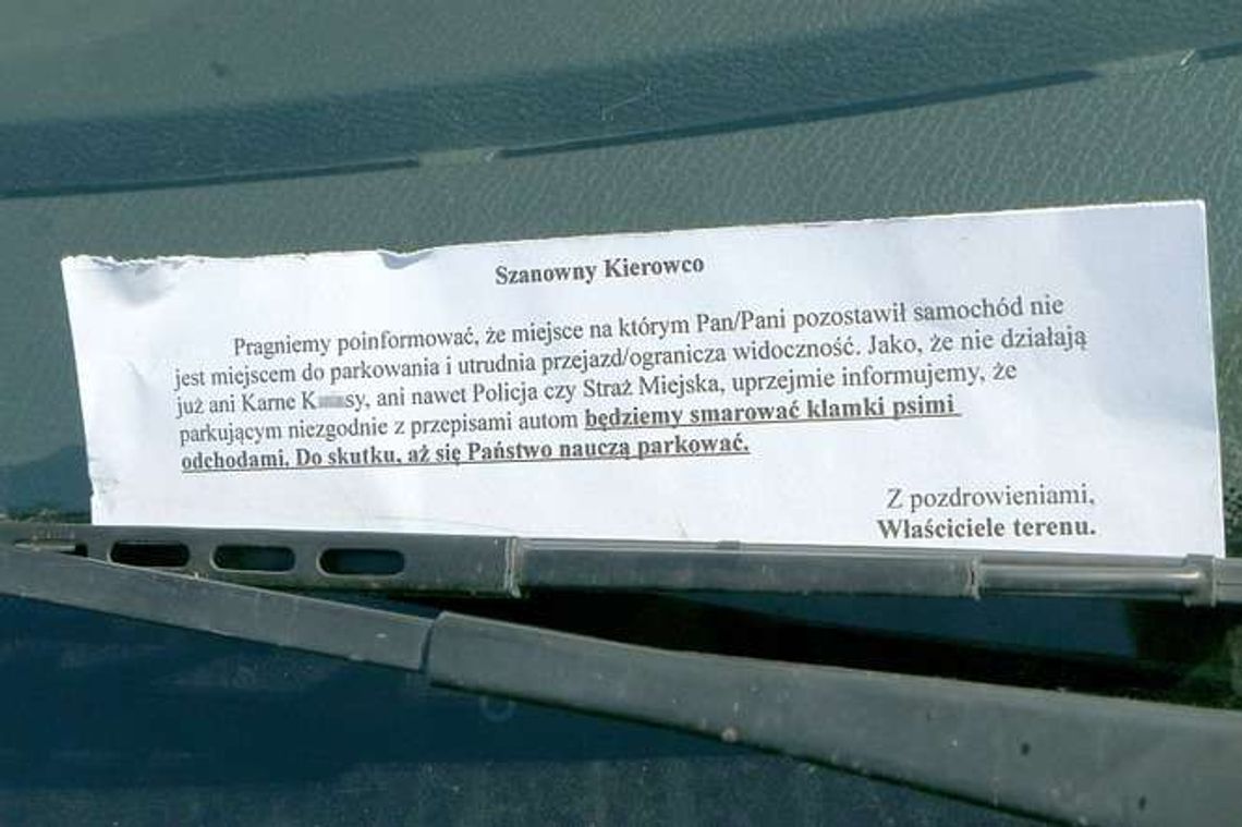 Kara za złe parkowanie: karne kut...sy i psie kupy na klamkach Kara za złe parkowanie: karne kut...sy i psie kupy na klamkach