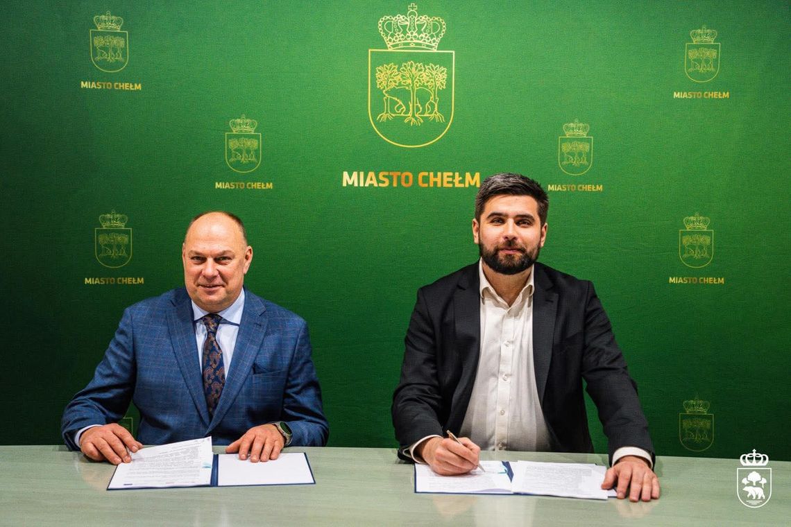 Karawana idzie dalej. Chełm dokłada miliony, edukacja wygrywa z drożyzną