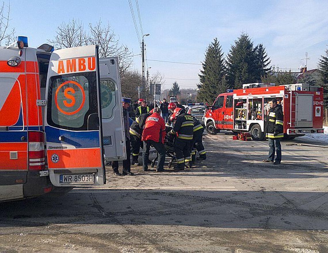 Karetka jechała 20 kilometrów przez 42 minuty 