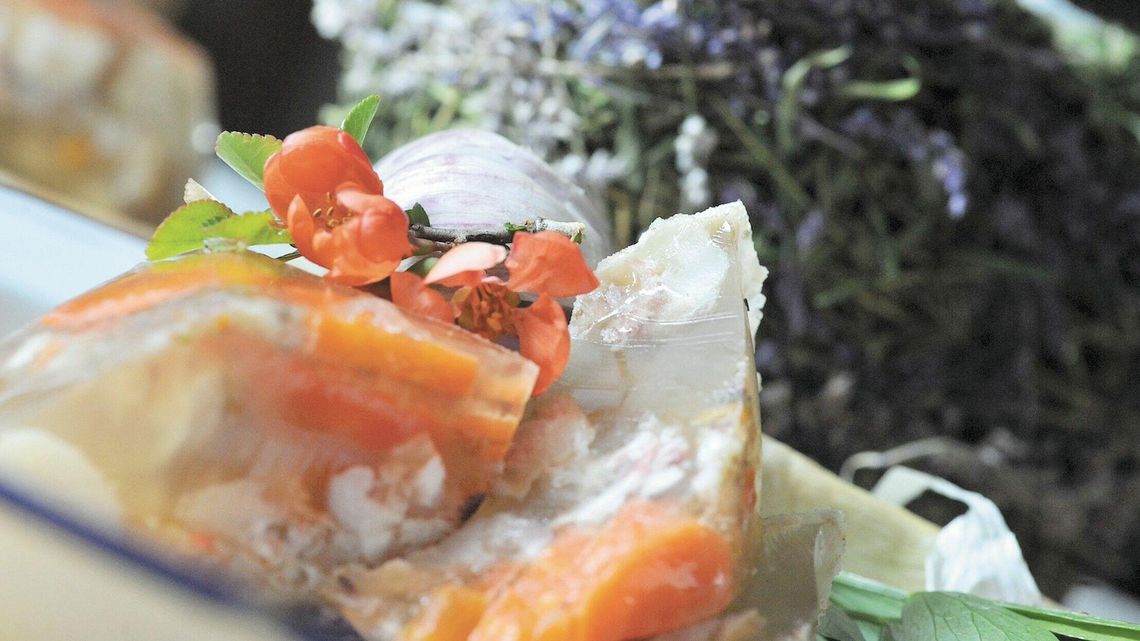 Karnawałowe przysmaki: meduza, animelka i strogonow 