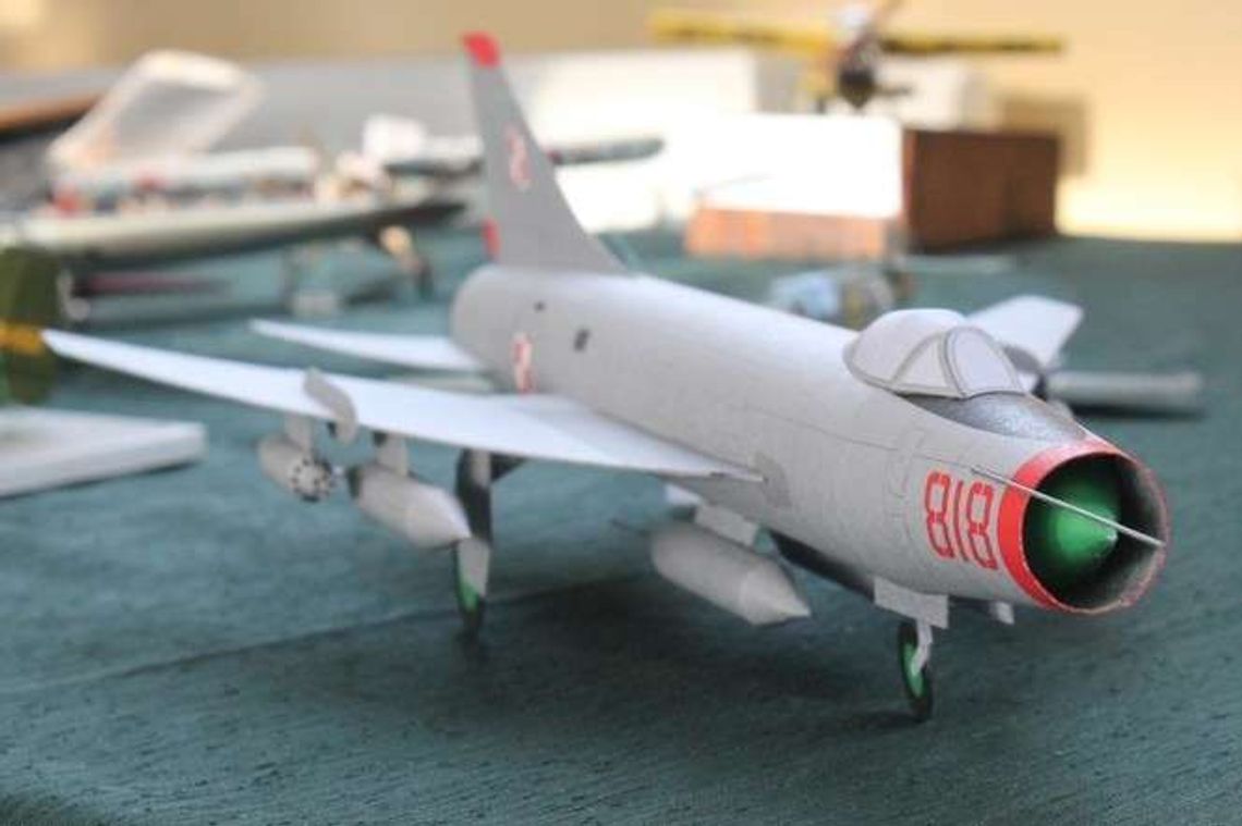 Karton, folia, klej i cierpliwość. Polacy to najlepsi modelarze