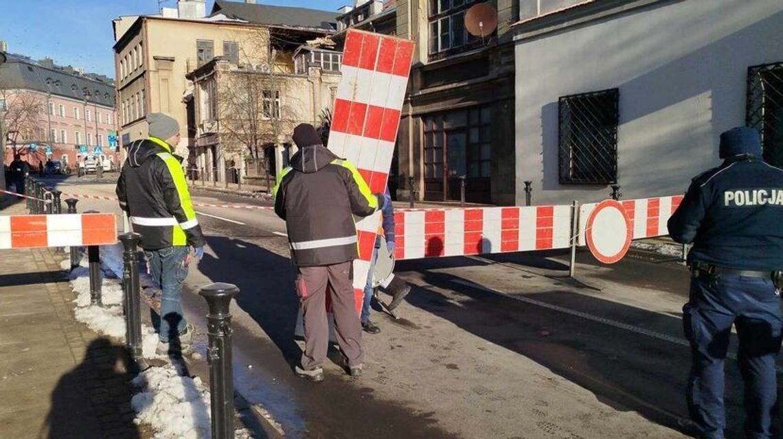 Katastrofa budowlana przy Bernardyńskiej. Kiedy otworzą ulicę dla ruchu? 