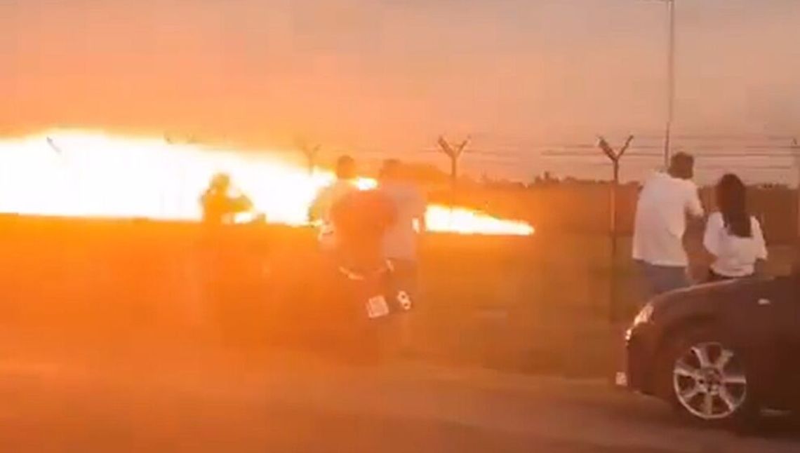 Katastrofa lotnicza w Radomiu. Podczas akrobacji rozbił się polski F-16 Katastrofa lotnicza w Radomiu. Podczas akrobacji rozbił się polski F-16