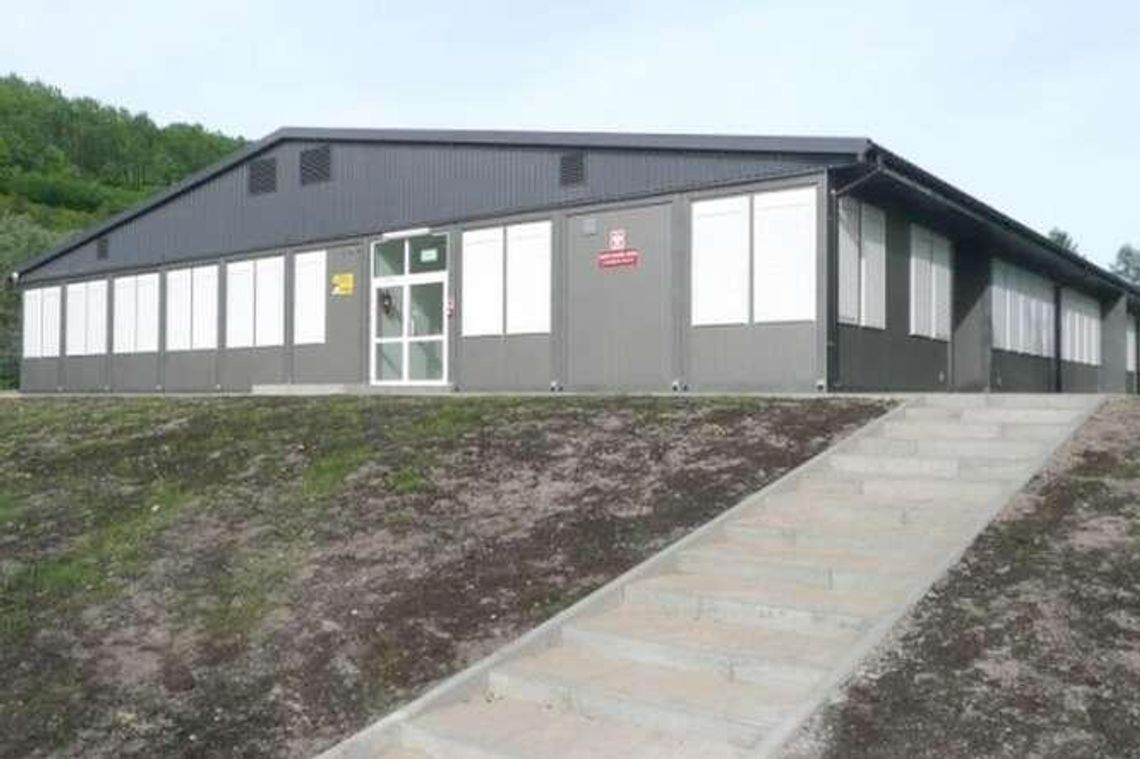 Kazimierz Dolny: Dzieci zostają w kontenerach