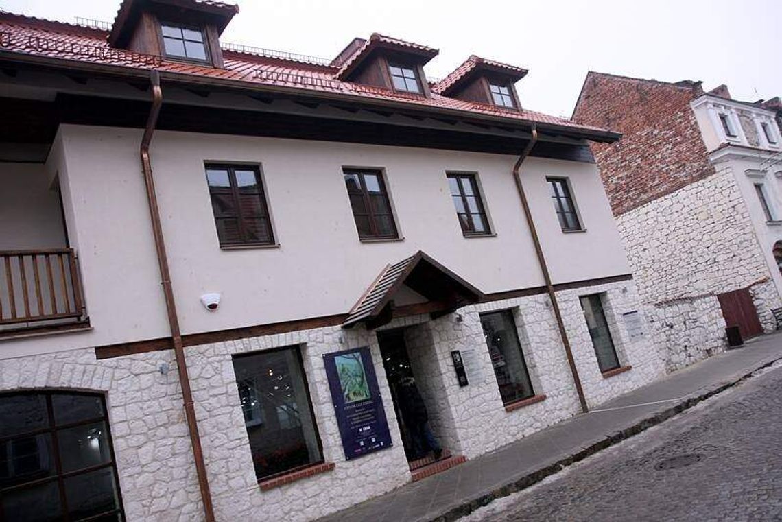 Kazimierz Dolny: Flagi na muzeum, pracownicy protestują