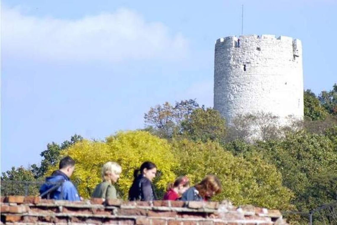 Kazimierz Dolny: Zamek i baszta  szykują się do sezonu