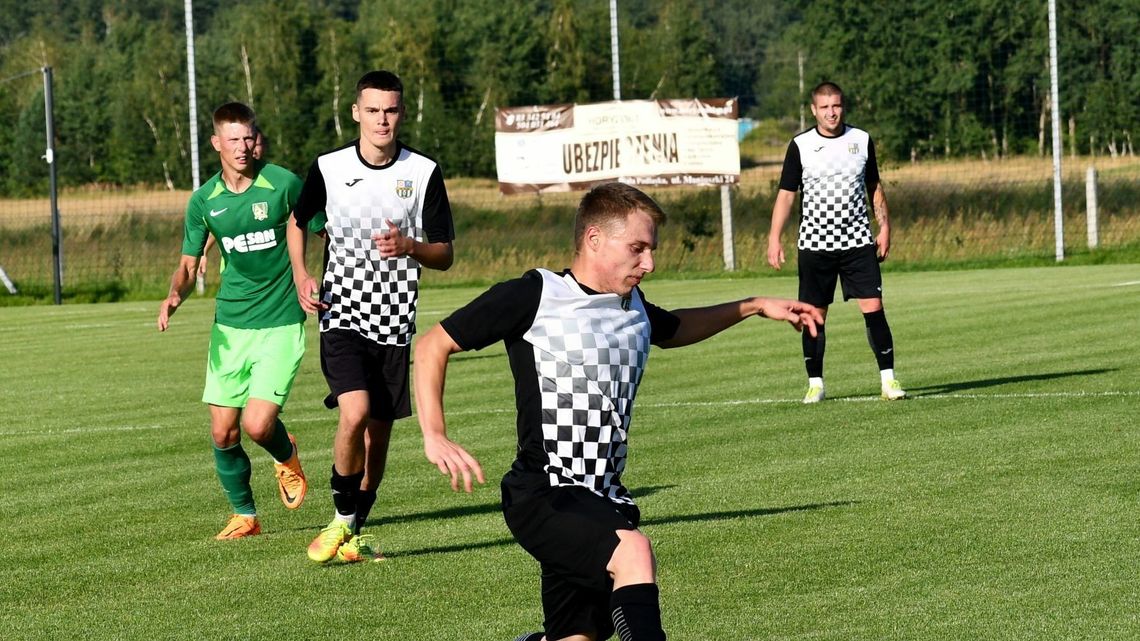 Keeza bialska klasa okręgowa. Dwie drużyny mogą się nadal szczycić mianem niepokonanych