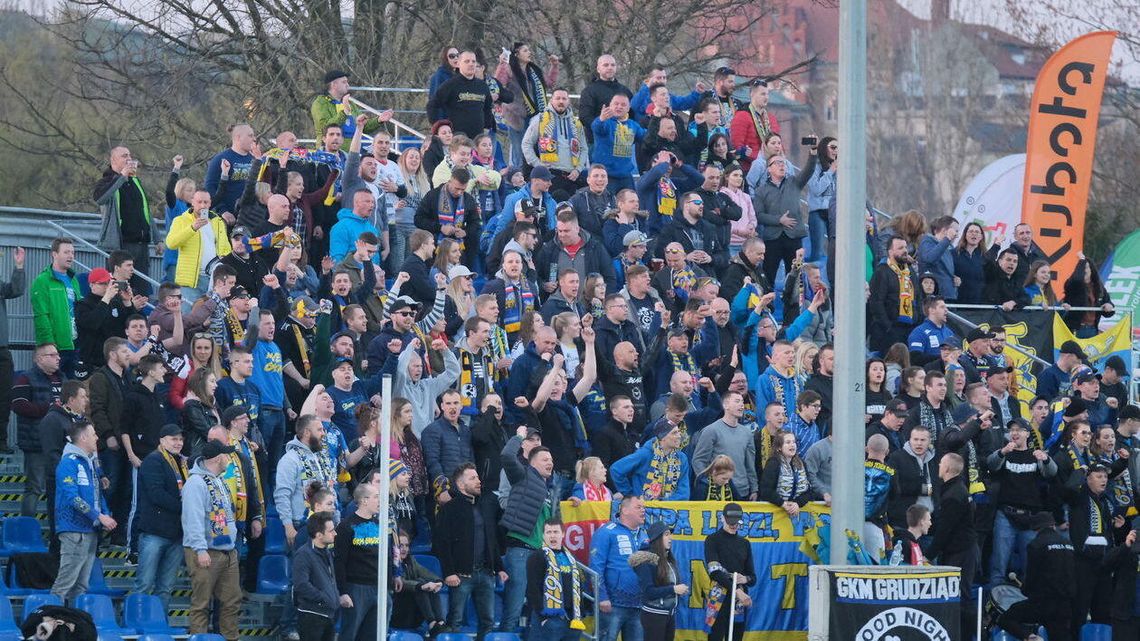 Kibic z Grudziądza zatrzymany w trakcie niedzielnego meczu żużlowego Kibic z Grudziądza zatrzymany w trakcie niedzielnego meczu żużlowego