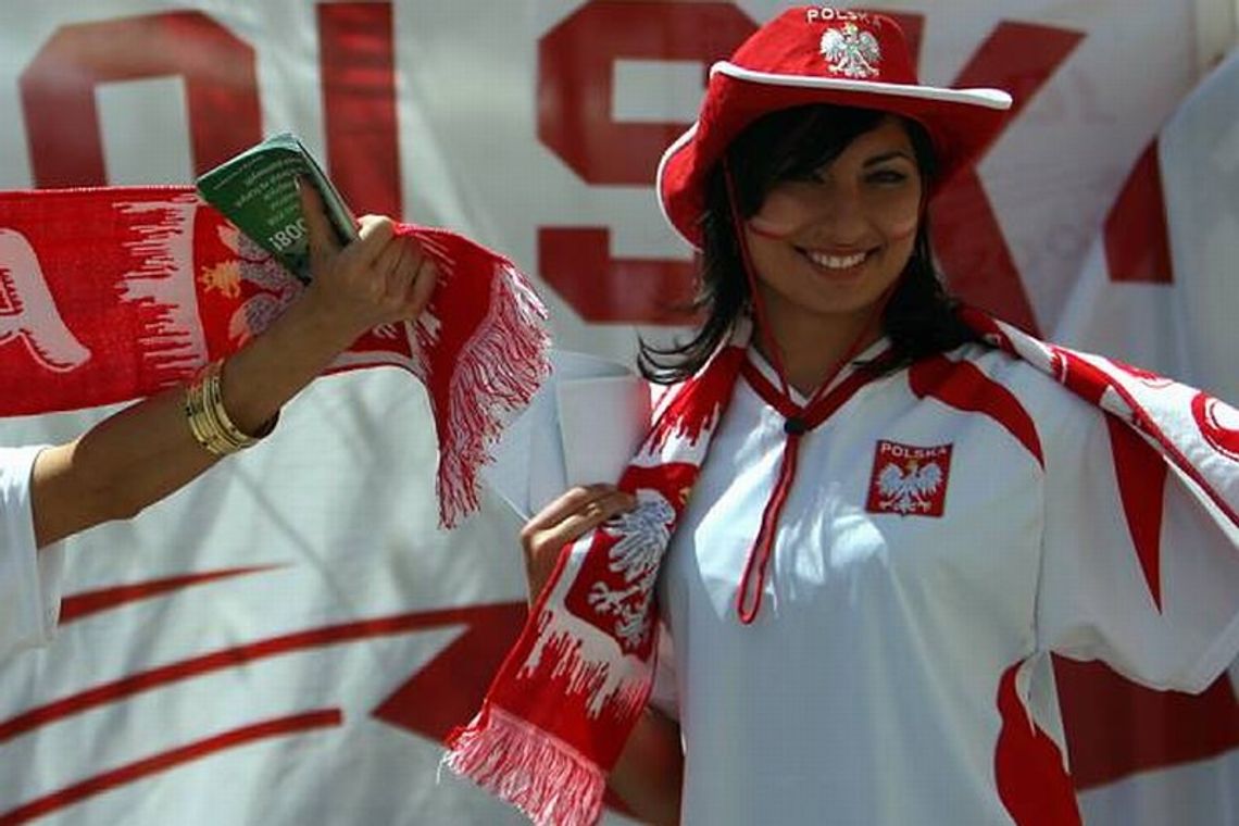 Kibicujmy wspólnie! Strefy kibica na Euro 2012 w woj. lubelskim Kibicujmy wspólnie! Strefy kibica na Euro 2012 w woj. lubelskim