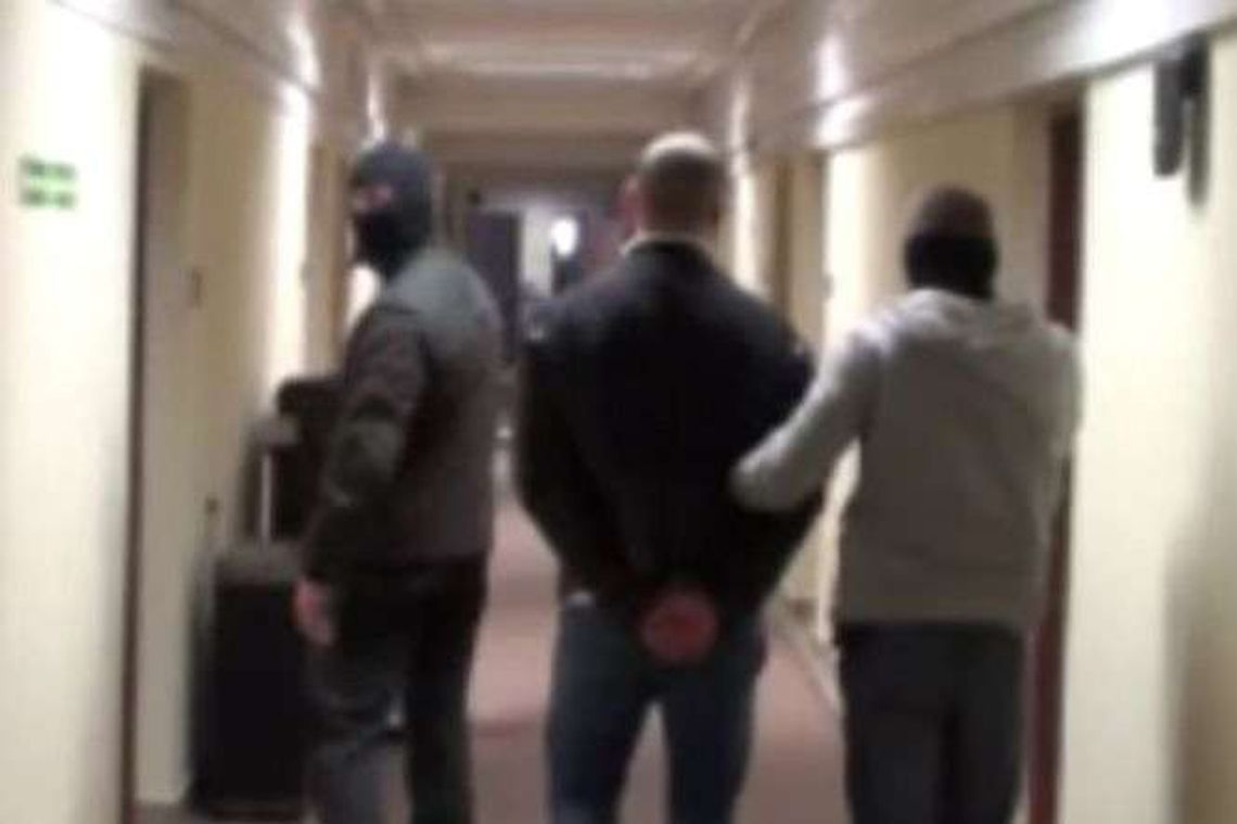 Kibole Motoru podejrzani o wyłudzanie kredytów. 6 osób zatrzymanych