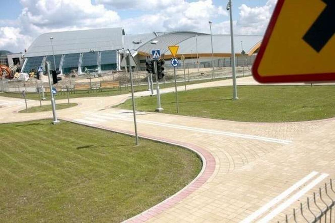 Kiedy otworzą miasteczko ruchu drogowego? "Mieliśmy problem żeby to ułożyć" Kiedy otworzą miasteczko ruchu drogowego? "Mieliśmy problem żeby to ułożyć"