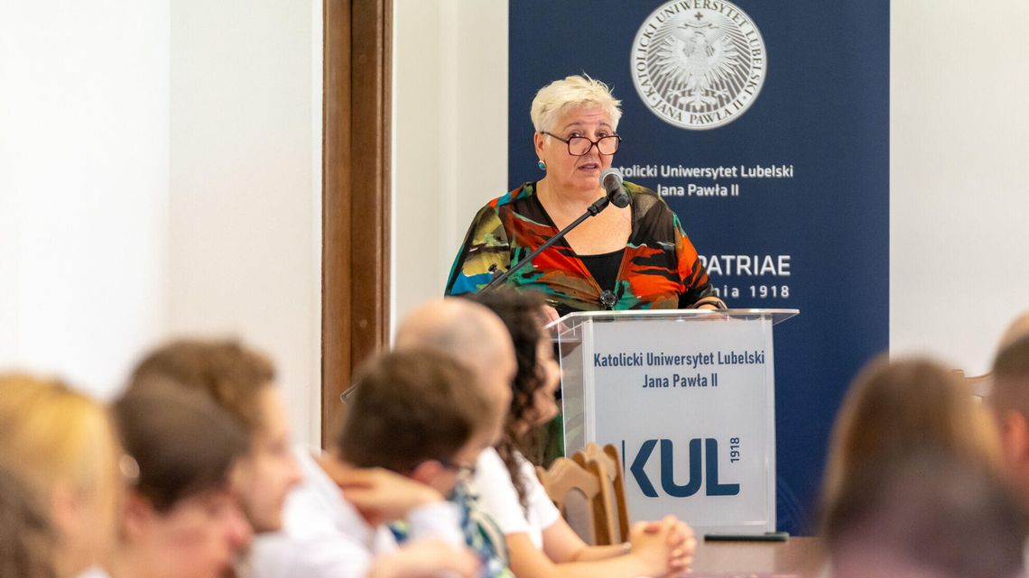 Kiedyś zboczyli z drogi, ale teraz chcą na nią wrócić. Jak studia zmieniają osadzonych w Areszcie Kiedyś zboczyli z drogi, ale teraz chcą na nią wrócić. Jak studia zmieniają osadzonych w Areszcie