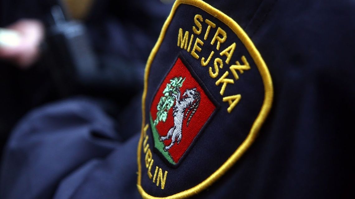 Kierowca BMW jechał zygzakiem. Zareagował strażnik miejski