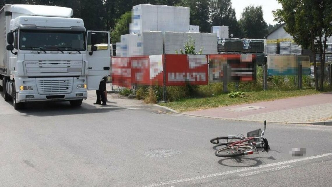 Kierowca ciężarówki pojechał pod prąd. Rowerzysta ciężko ranny Kierowca ciężarówki pojechał pod prąd. Rowerzysta ciężko ranny