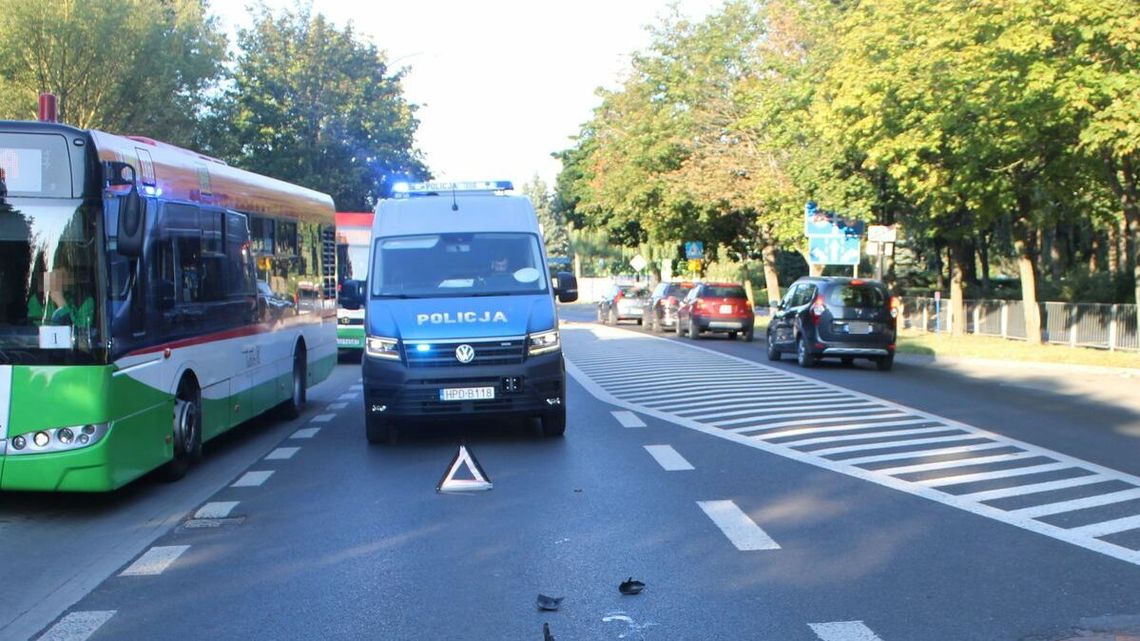 Kierowca jej nie zauważył. 79-latka zmarła w szpitalu