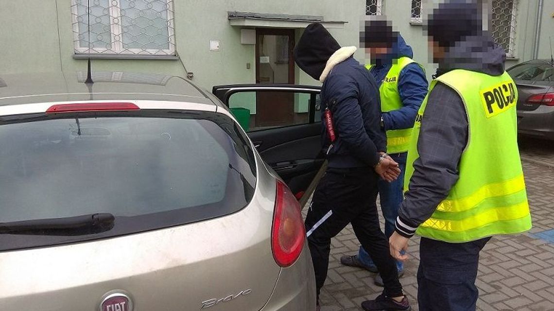 Kierowca mercedesa wpadł z marihuaną. Miał aż 2 kilogramy [wideo]