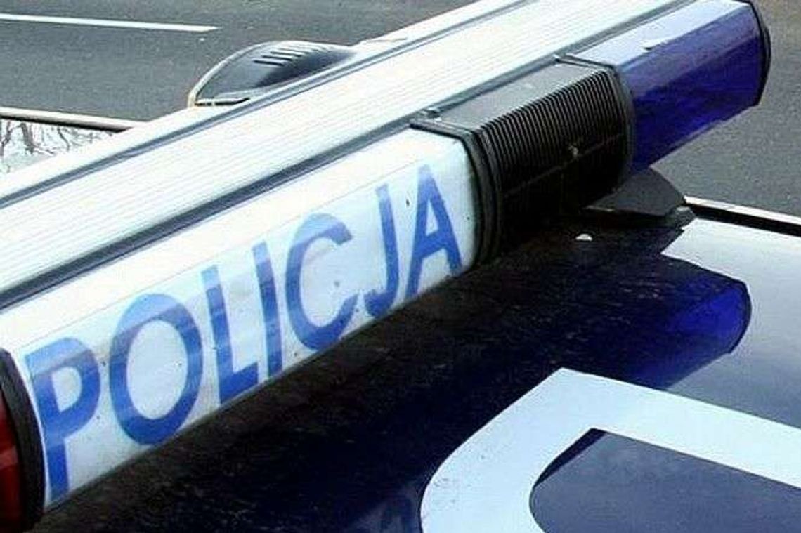 Kierowca opla potrącił pieszego. Czy ktoś to widział?