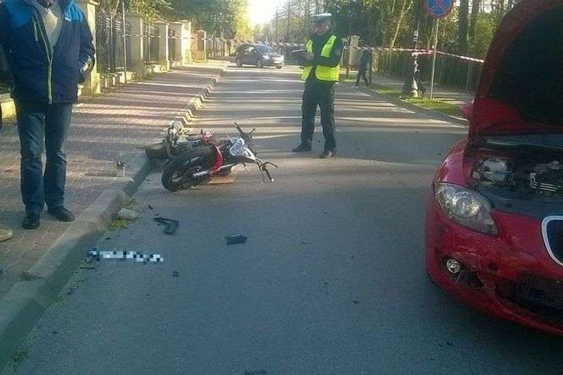Kierowca seata wymusił pierwszeństwo i zderzył się z motocyklistą