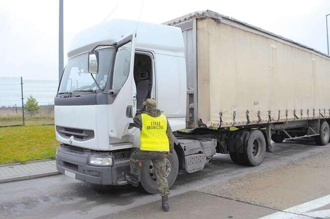 Kierowca tira "wydmuchał" na granicy 2 promile