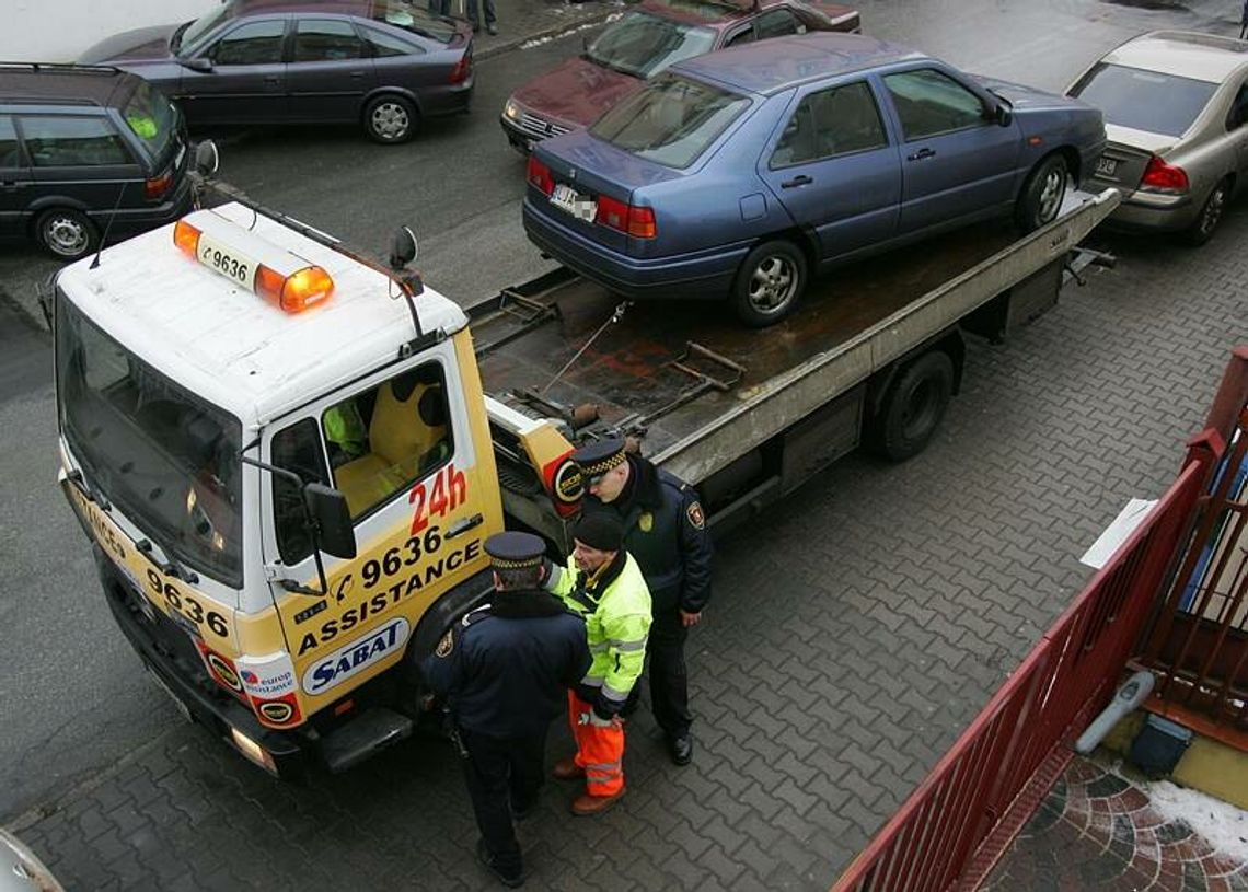 Kierowcy blokujący lubelskie ulice nie zapłacą więcej za holowanie Kierowcy blokujący lubelskie ulice nie zapłacą więcej za holowanie