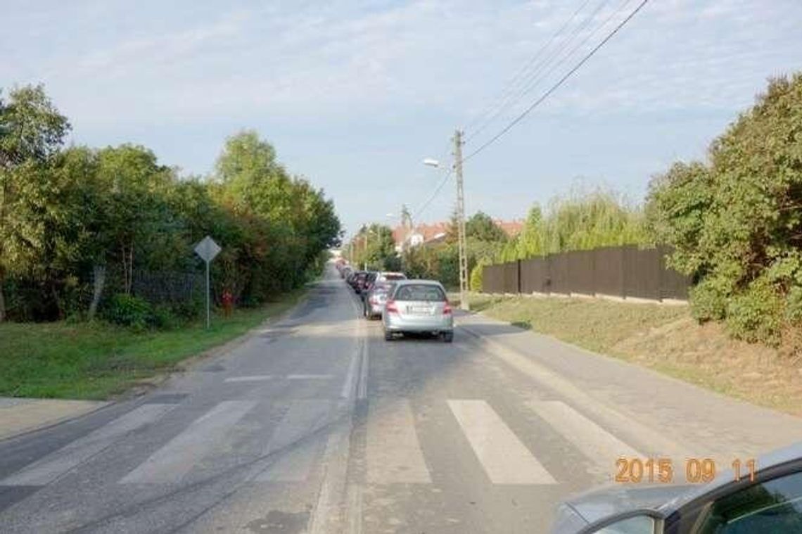 Kierowcy narzekają na korki na ul. Dożynkowej Kierowcy narzekają na korki na ul. Dożynkowej