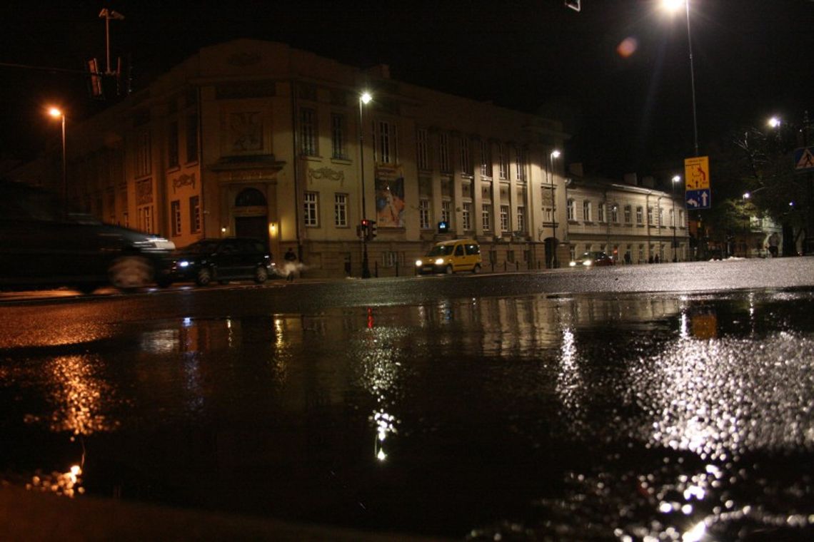 Kierowcy, uwaga na oblodzone drogi