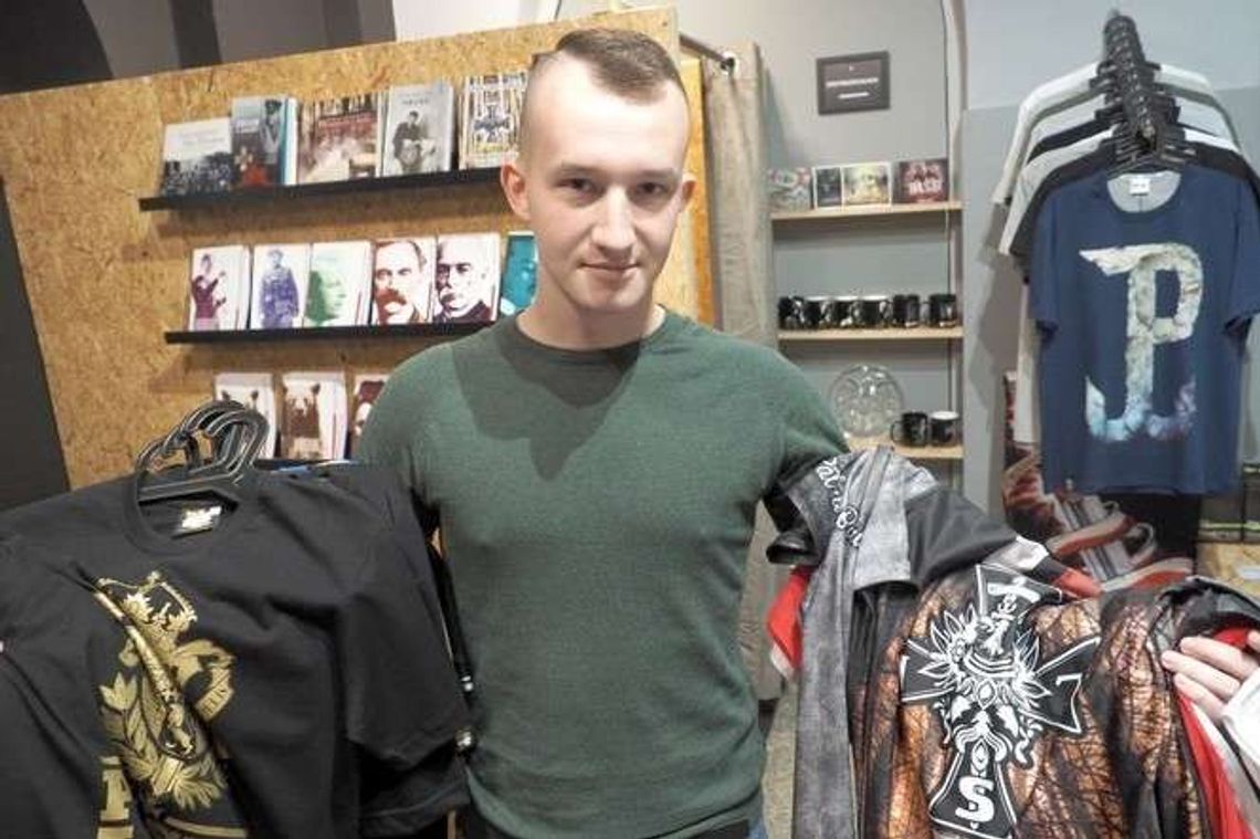 "Kije baseballowe z symbolem Polski Walczącej to zwyczajne nadużycie" "Kije baseballowe z symbolem Polski Walczącej to zwyczajne nadużycie"