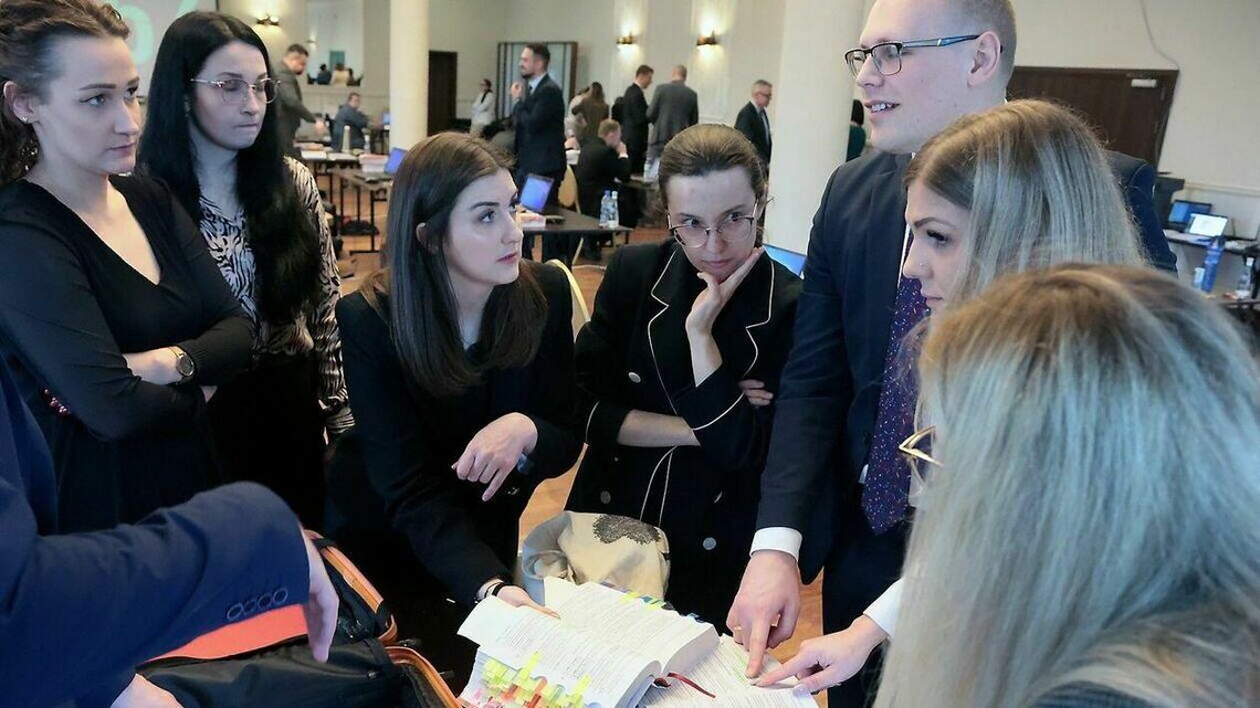 Kilka lat nauki i wreszcie egzaminy. Kto zostanie adwokatem?